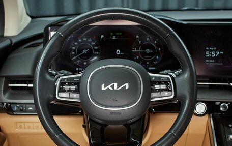 KIA Carnival, 2022 год, 4 799 000 рублей, 21 фотография