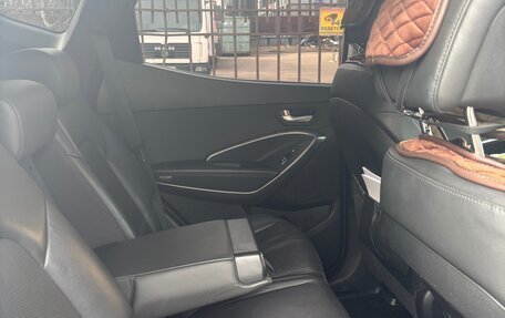 Hyundai Santa Fe III рестайлинг, 2016 год, 2 190 000 рублей, 14 фотография