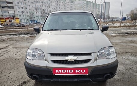 Chevrolet Niva I рестайлинг, 2017 год, 700 000 рублей, 2 фотография