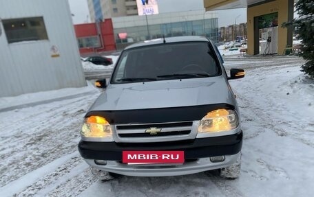 Chevrolet Niva I рестайлинг, 2003 год, 260 000 рублей, 8 фотография