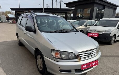 Toyota Ipsum II, 1997 год, 350 000 рублей, 6 фотография