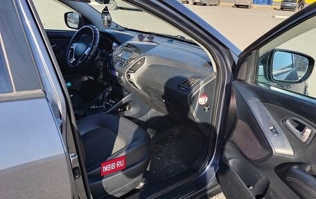 Hyundai ix35 I рестайлинг, 2010 год, 999 999 рублей, 12 фотография