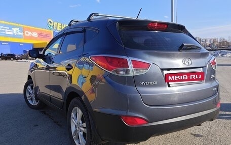 Hyundai ix35 I рестайлинг, 2010 год, 999 999 рублей, 24 фотография