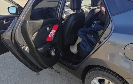 Hyundai ix35 I рестайлинг, 2010 год, 999 999 рублей, 25 фотография