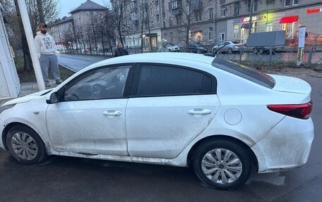 KIA Rio IV, 2018 год, 700 000 рублей, 4 фотография