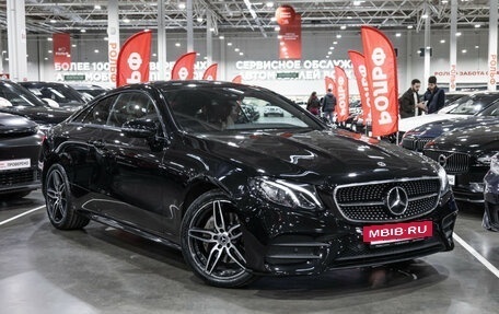 Mercedes-Benz E-Класс, 2018 год, 3 599 000 рублей, 5 фотография