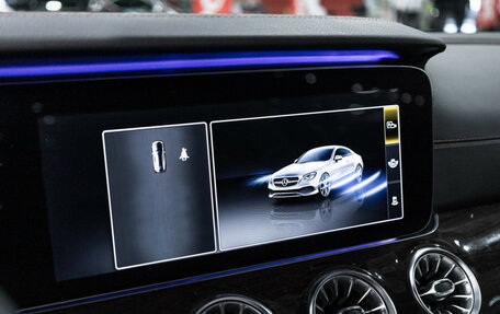 Mercedes-Benz E-Класс, 2018 год, 3 599 000 рублей, 20 фотография