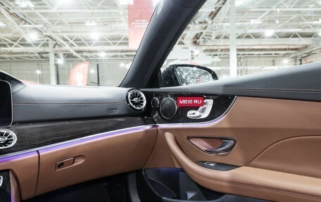 Mercedes-Benz E-Класс, 2018 год, 3 599 000 рублей, 25 фотография