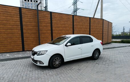 Renault Logan II, 2015 год, 380 000 рублей, 1 фотография
