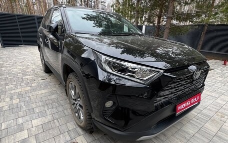 Toyota RAV4, 2022 год, 4 650 000 рублей, 1 фотография