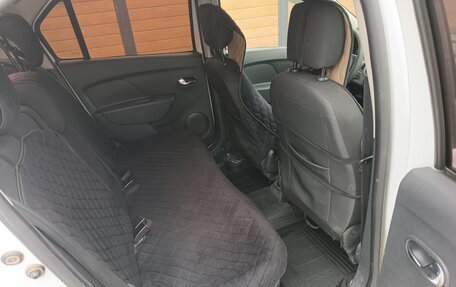 Renault Logan II, 2015 год, 380 000 рублей, 5 фотография