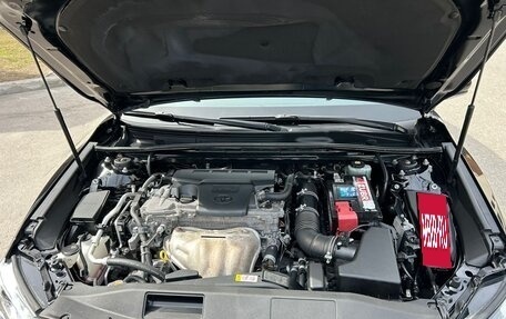 Toyota Camry, 2018 год, 2 700 000 рублей, 10 фотография