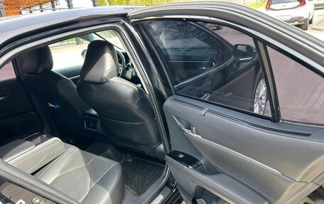 Toyota Camry, 2018 год, 2 700 000 рублей, 17 фотография