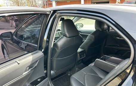 Toyota Camry, 2018 год, 2 700 000 рублей, 23 фотография