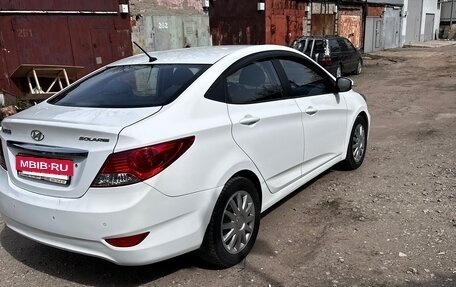 Hyundai Solaris II рестайлинг, 2012 год, 580 000 рублей, 5 фотография