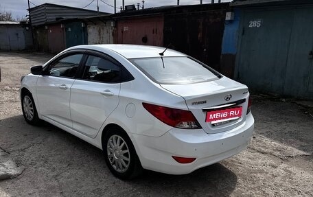 Hyundai Solaris II рестайлинг, 2012 год, 580 000 рублей, 8 фотография