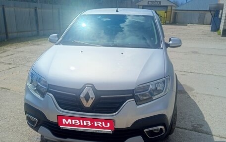 Renault Logan II, 2020 год, 1 650 000 рублей, 2 фотография