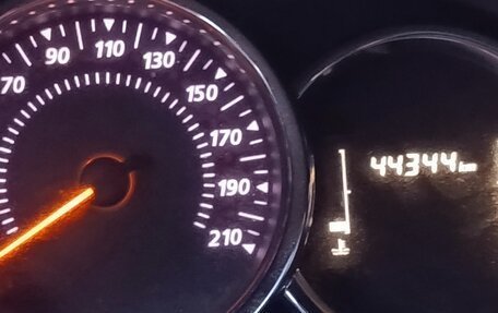 Renault Logan II, 2020 год, 1 650 000 рублей, 7 фотография