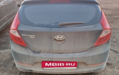 Hyundai Solaris II рестайлинг, 2016 год, 800 000 рублей, 2 фотография