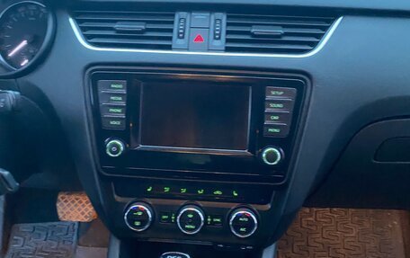 Skoda Octavia, 2017 год, 1 800 000 рублей, 10 фотография