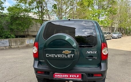 Chevrolet Niva I рестайлинг, 2011 год, 630 000 рублей, 5 фотография