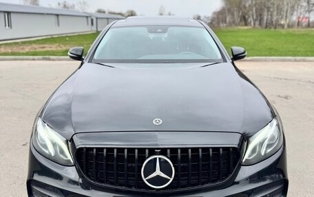 Mercedes-Benz E-Класс, 2019 год, 3 500 000 рублей, 2 фотография