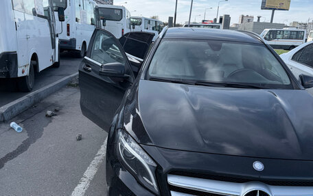 Mercedes-Benz GLA, 2016 год, 2 500 000 рублей, 2 фотография