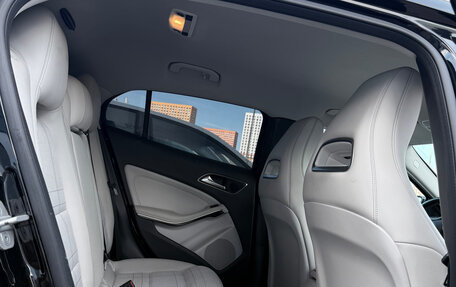 Mercedes-Benz GLA, 2016 год, 2 500 000 рублей, 3 фотография