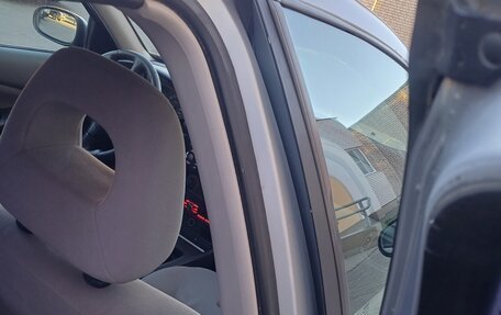 Nissan Almera, 2001 год, 262 000 рублей, 13 фотография