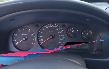 Nissan Almera, 2001 год, 262 000 рублей, 30 фотография