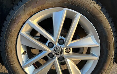 Skoda Rapid I, 2018 год, 1 800 000 рублей, 14 фотография