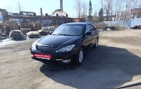 Toyota Camry V40, 2004 год, 650 000 рублей, 2 фотография