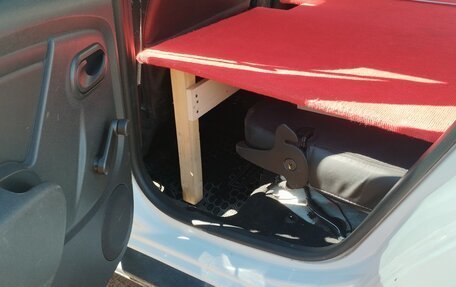 Renault Duster I рестайлинг, 2018 год, 1 300 000 рублей, 15 фотография