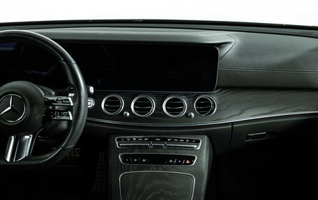 Mercedes-Benz E-Класс, 2021 год, 4 849 000 рублей, 14 фотография