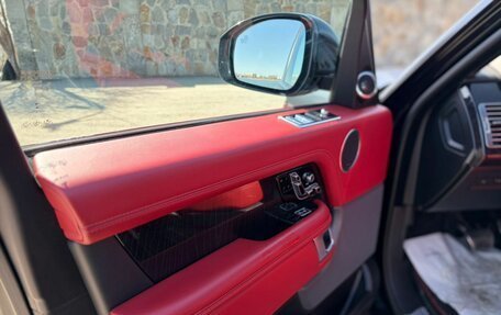 Land Rover Range Rover IV рестайлинг, 2018 год, 4 950 000 рублей, 11 фотография