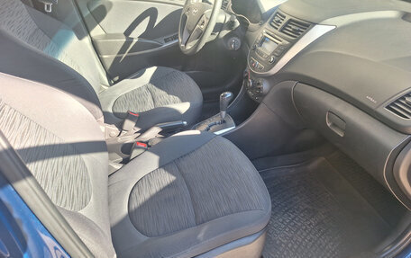 Hyundai Solaris II рестайлинг, 2015 год, 1 050 000 рублей, 6 фотография