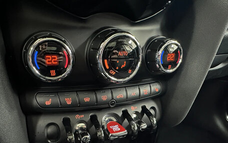 MINI Hatch, 2020 год, 2 350 000 рублей, 23 фотография