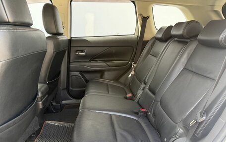 Mitsubishi Outlander III рестайлинг 3, 2012 год, 1 300 000 рублей, 11 фотография