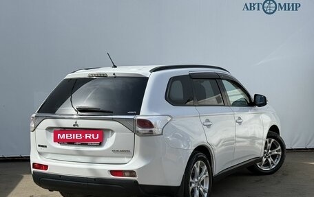 Mitsubishi Outlander III рестайлинг 3, 2012 год, 1 300 000 рублей, 5 фотография