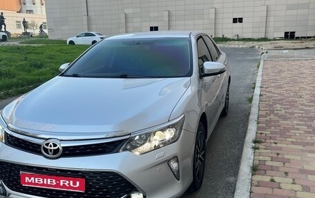 Toyota Camry, 2017 год, 2 450 000 рублей, 1 фотография