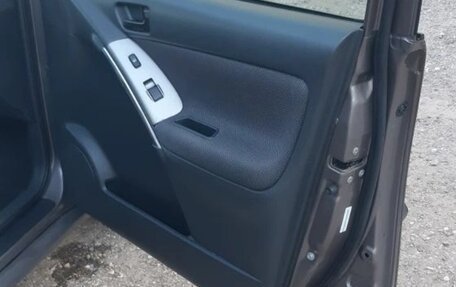 Pontiac Vibe II, 2002 год, 500 000 рублей, 10 фотография