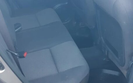 Pontiac Vibe II, 2002 год, 500 000 рублей, 13 фотография