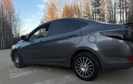 Hyundai Solaris II рестайлинг, 2011 год, 850 000 рублей, 8 фотография