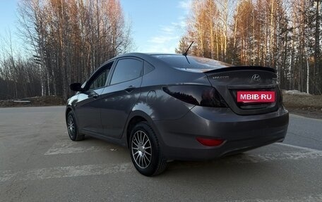 Hyundai Solaris II рестайлинг, 2011 год, 850 000 рублей, 9 фотография