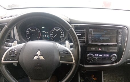 Mitsubishi Outlander III рестайлинг 3, 2012 год, 1 240 000 рублей, 5 фотография