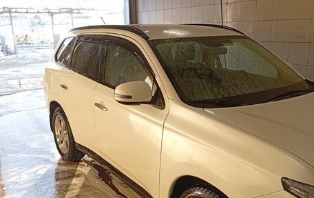 Mitsubishi Outlander III рестайлинг 3, 2012 год, 1 240 000 рублей, 2 фотография
