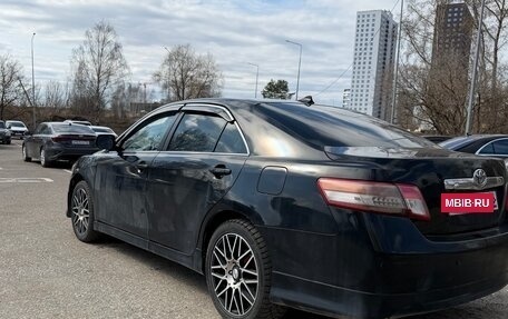 Toyota Camry, 2011 год, 875 000 рублей, 6 фотография