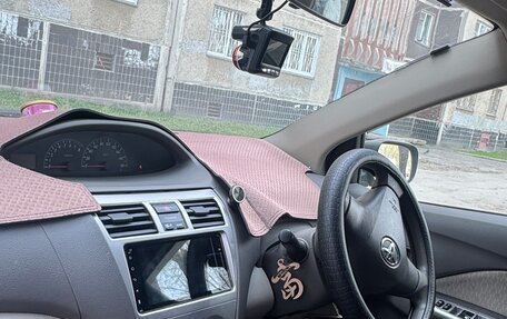 Toyota Belta, 2010 год, 670 000 рублей, 5 фотография