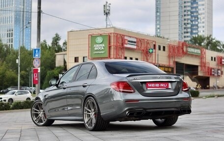 Mercedes-Benz E-Класс AMG, 2017 год, 9 000 000 рублей, 2 фотография