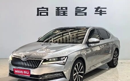 Skoda Superb III рестайлинг, 2023 год, 2 180 000 рублей, 1 фотография